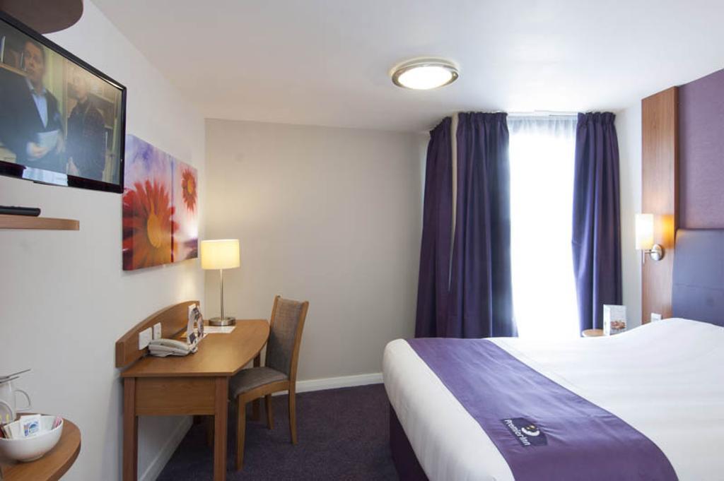 Premier Inn Epsom Central Rom bilde