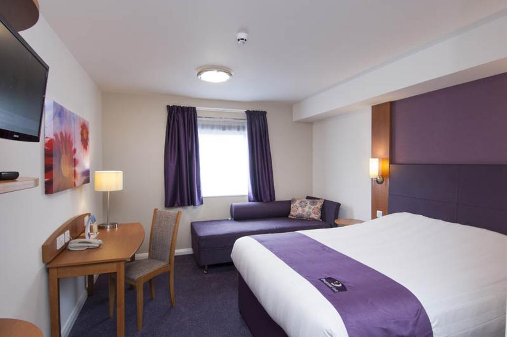 Premier Inn Epsom Central Rom bilde